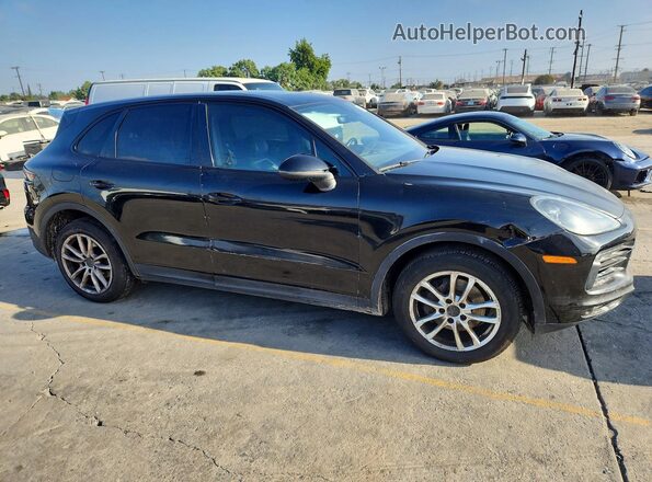 WP1AA2AY5KDA06579 2019 PORSCHE CAYENNE Black Widok z przodu