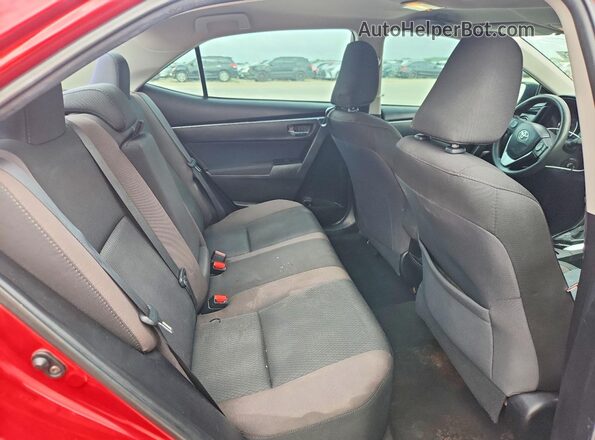 5YFBURHE5JP760045 2018 TOYOTA COROLLA Red Widok wnętrza z tyłu