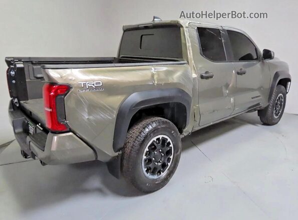 3TMLB5JN2RM080409 2024 TOYOTA TACOMA Коричневый Передняя правая четверть