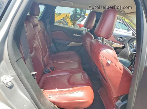 1C4PJLCB5HW650994 2017 JEEP CHEROKEE Silver Rear interior view