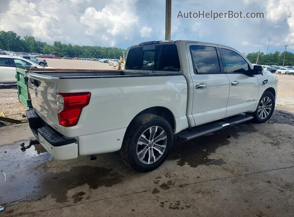 1N6AA1E62HN537775 2017 NISSAN TITAN Белый Передняя правая четверть