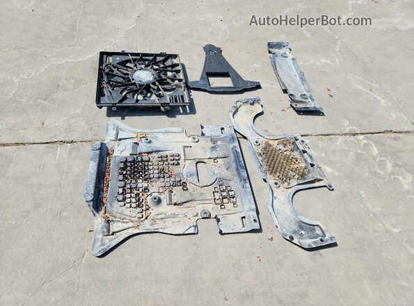 4JGDF7DE4GA672030 2016 MERCEDES-BENZ GL-CLASS Silver 360 interior view
