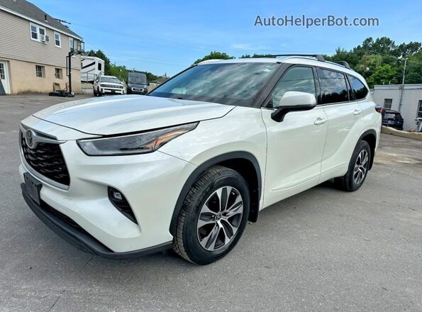 5TDGZRBH5MS542760 2021 TOYOTA HIGHLANDER White Rear left