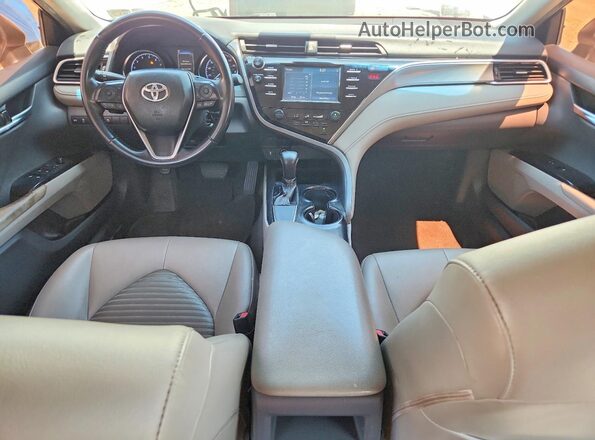 JTNB11HK9J3051459 2018 TOYOTA CAMRY Серебряный Вид щитка приборов