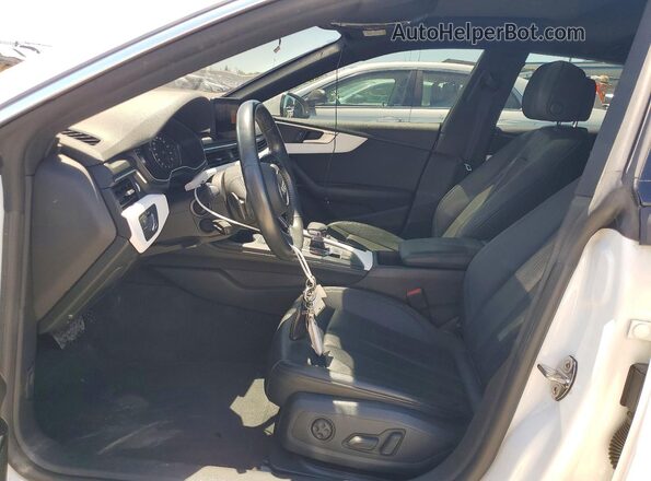 WAUANCF5XKA059139 2019 AUDI A5 Белый Вид панели приборов