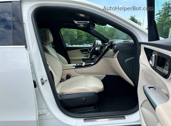 W1NKM4GBXRU038782 2024 MERCEDES-BENZ GLC-CLASS White Vista del cuadro de instrumentos