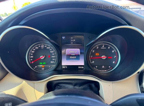 WDC0G4JB8JV016447 2018 MERCEDES-BENZ GLC-CLASS White Instrument cluster view