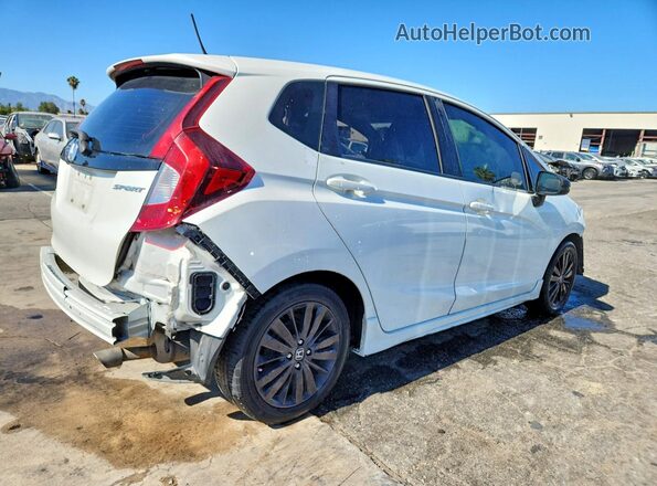 3HGGK5H61JM700253 2018 HONDA FIT White Передня права чверть