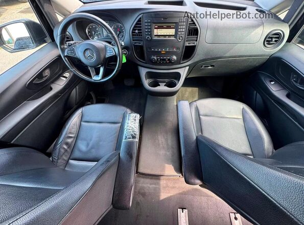 WD4PG2EE0K3574583 2019 MERCEDES-BENZ METRIS Black Instrument cluster view