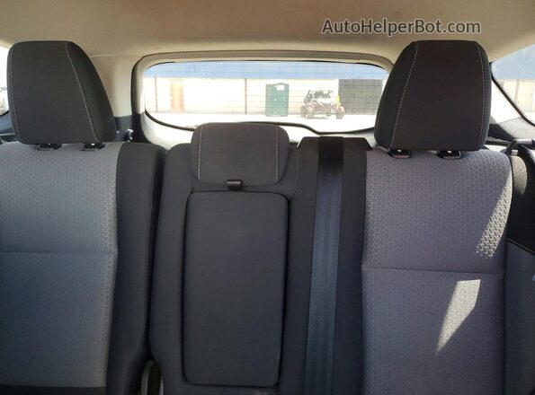 1FMCU0GD4JUB22229 2018 FORD ESCAPE Silver უკანა სალონის ხედი