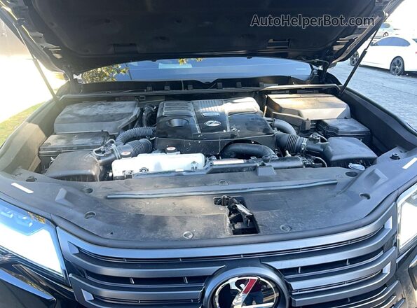 jtjgb7cx5r4065214 2024 LEXUS LX Черный Вид панели приборов