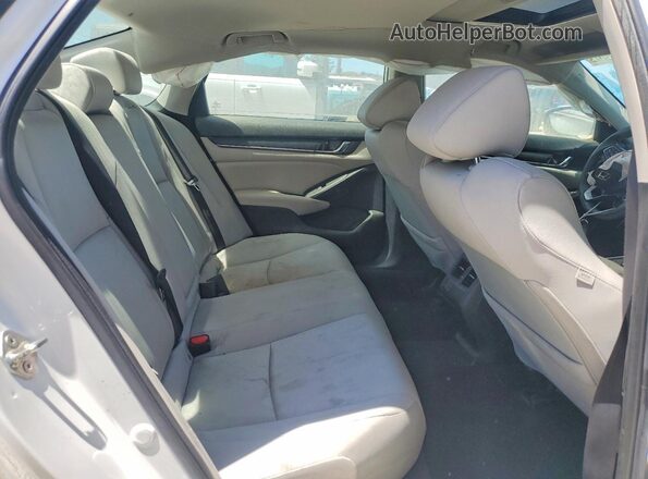 1HGCV1F40KA028362 2019 HONDA ACCORD White უკანა სალონის ხედი