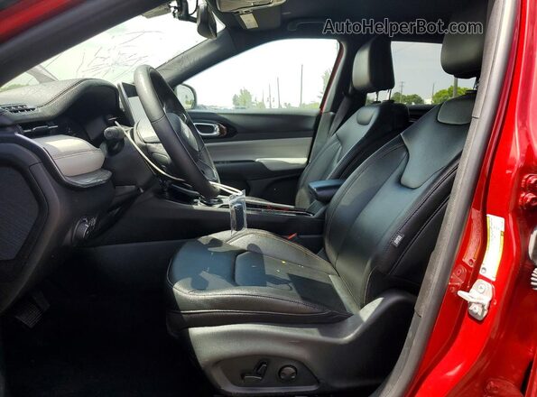 3C4NJDCN7RT138510 2024 JEEP COMPASS Red Vista del salpicadero
