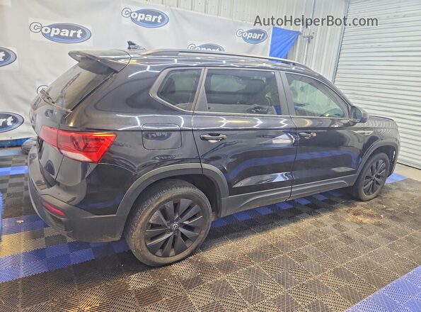 3VVDX7B20NM017049 2022 VOLKSWAGEN TAOS Gray Przód prawy
