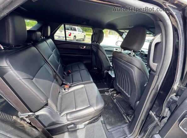 1FM5K8AB3LGA71201 2020 FORD EXPLORER Two Tone Front interior view