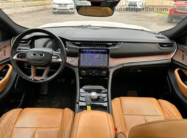 1C4RJYE6XN8748070 2022 JEEP GRAND White Հետևի նստատեղերի տեսք