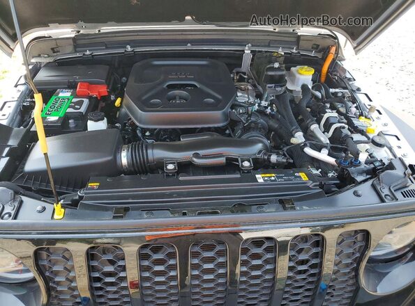 1C4JJXN64PW652358 2023 JEEP WRANGLER Silver ძრავის განყოფილების ხედი