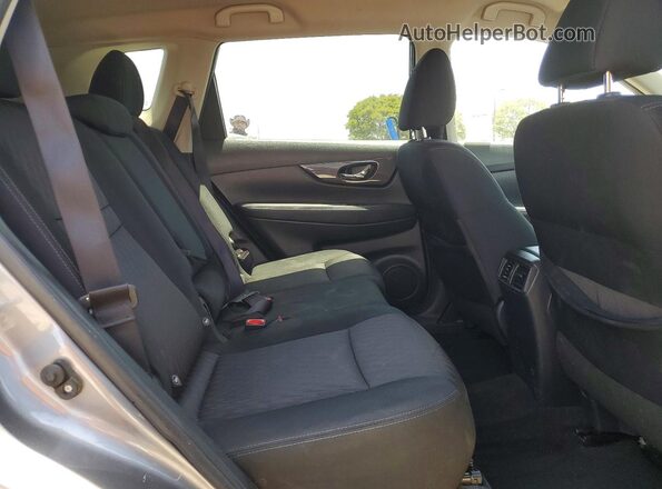 KNMAT2MT4HP522886 2017 NISSAN ROGUE Gray Շարժիչի բաժամունքի տեսք