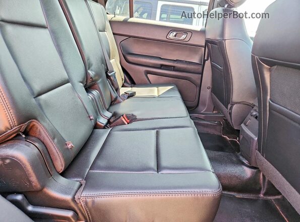 1FM5K8AR6JGA32578 2018 FORD EXPLORER Black Widok komory silnika