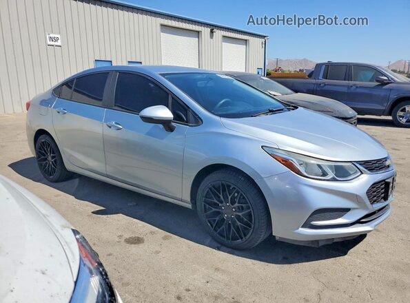 1G1BC5SM8H7128687 2017 CHEVROLET CRUZE Blue Widok z przodu