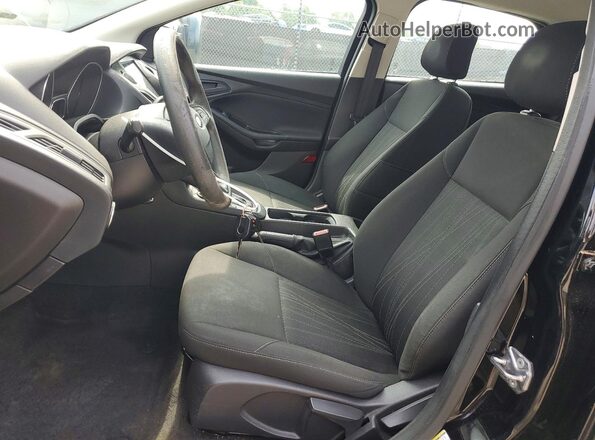 1FADP3E22GL219758 2016 FORD FOCUS Черный Вид панели приборов