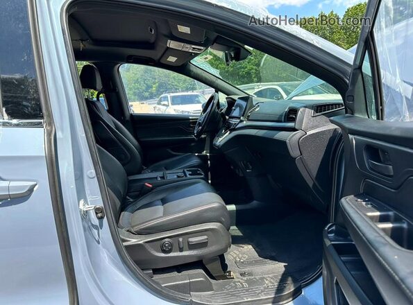 5FNRL6H75SB053736 2025 HONDA ODYSSEY Blue Rear view