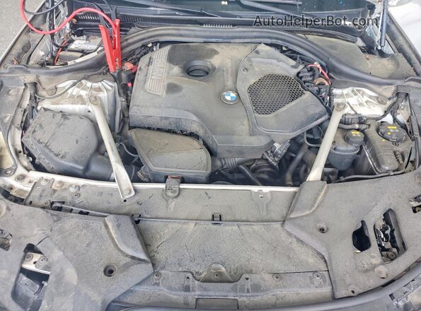 WBAJA7C54JWC75032 2018 BMW 5 SERIES White Շարժիչի բաժամունքի տեսք