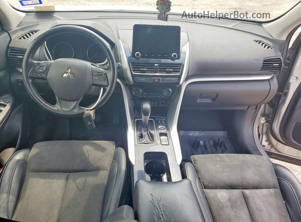JA4ATWAA7NZ051045 2022 MITSUBISHI ECLIPSE Silver Սարքավորումների վահանակի տեսք