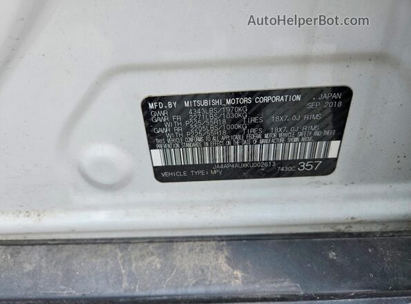 JA4AP4AUXKU002613 2019 MITSUBISHI OUTLANDER White Vista interior de 360 grados