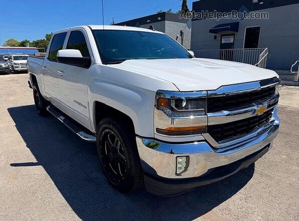 3GCPCRECXJG597832 2018 CHEVROLET SILVERADO Белый Вид спереди