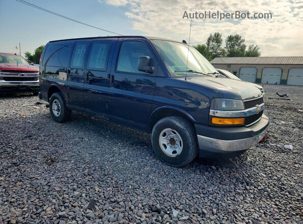 1GCZGGFG3J1178674 2018 CHEVROLET EXPRESS Blue Front view