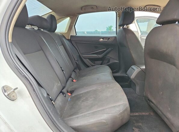 3VWCB7BU4KM236907 2019 VOLKSWAGEN JETTA White Սալոնի հետևի տեսք