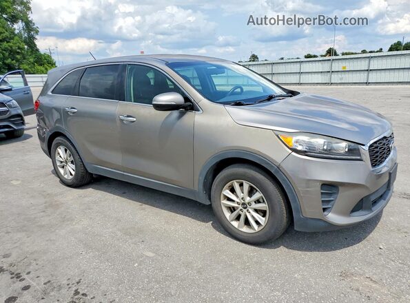5XYPG4A5XKG488995 2019 KIA SORENTO Silver Դիմացի տեսք