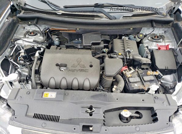 JA4AD2A35JJ004211 2018 MITSUBISHI OUTLANDER Silver Вид підкапотного простору