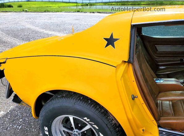 1Z37J3S413935 1973 CHEVROLET CORVETTE Yellow Vista de los asientos traseros
