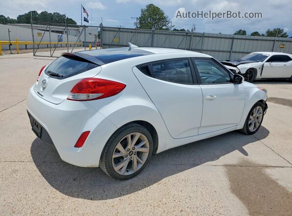 KMHTC6AD7GU258748 2016 HYUNDAI VELOSTER White Front right