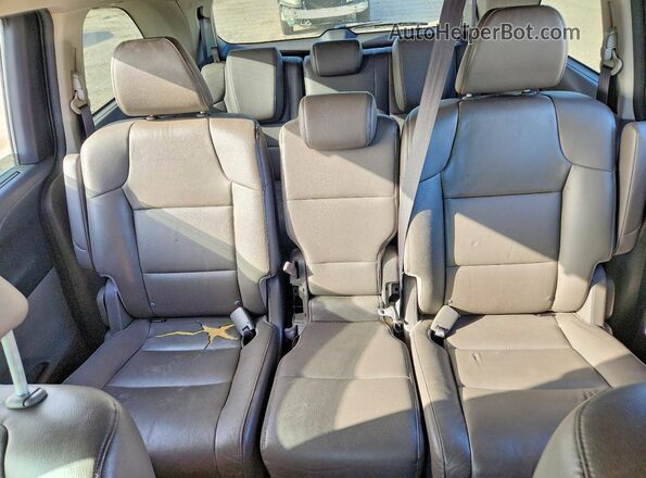 5FNRL5H62GB060541 2016 HONDA ODYSSEY Gray Rear interior view