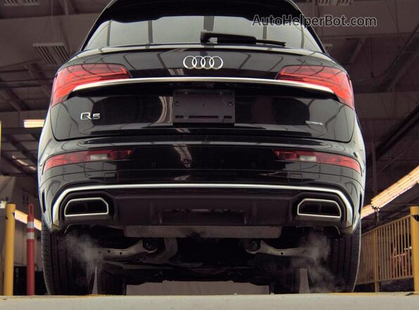 WA1EAAFY1N2063796 2022 AUDI Q5 Black სალონის 360-გრადუსიანი ხედი