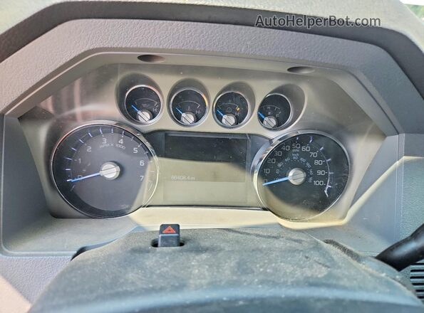 1FTBF2B68GEC68229 2016 FORD F250 White Widok tylnych siedzeń