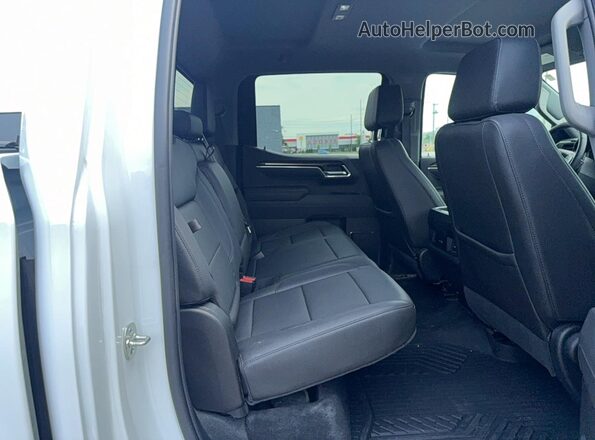 3GCUKFE88SG234950 2025 CHEVROLET SILVERADO White Front interior view