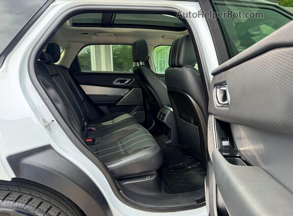 SALYL2EX7KA220673 2019 LAND ROVER RANGE Белый Вид салона спереди