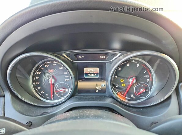 WDCTG4EB8JJ401957 2018 MERCEDES-BENZ GLA-CLASS Black Հետևի նստատեղերի տեսք