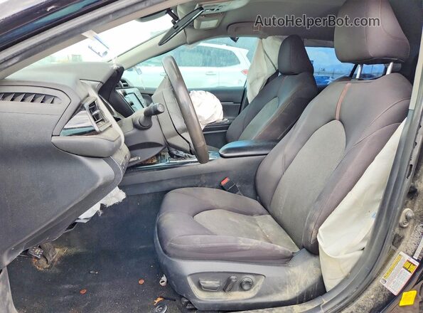 4T1B11HK1KU252705 2019 TOYOTA CAMRY Черный Вид панели приборов