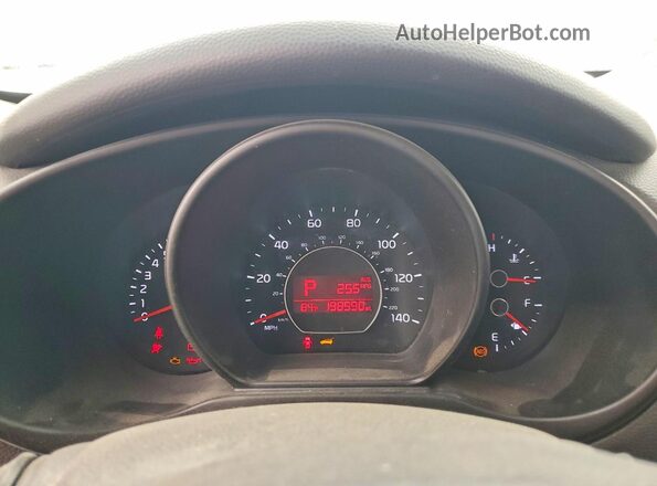 KNDJN2A2XG7846090 2016 KIA SOUL White Вид задніх сидінь