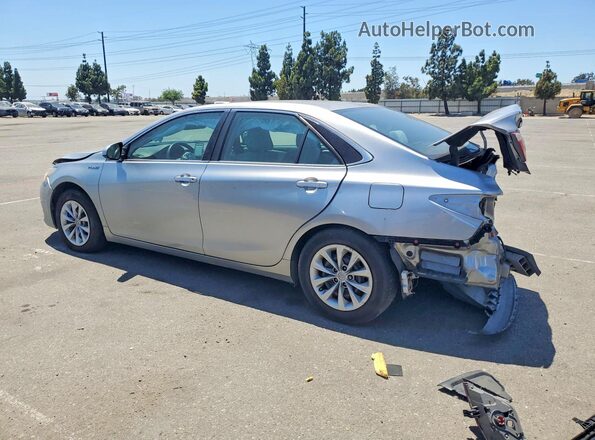 4T1BD1FK1HU213518 2017 TOYOTA CAMRY Серебряный Задняя правая четверть