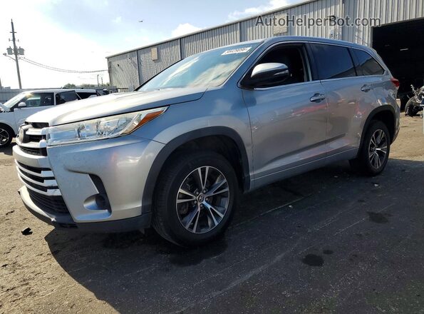 5TDZZRFHXJS243165 2018 TOYOTA HIGHLANDER Silver Trasero izquierdo