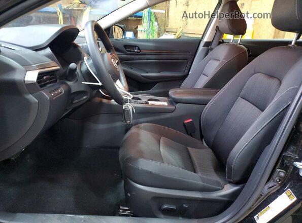 1N4BL4DW9TN312241 2026 NISSAN ALTIMA Black Dashboard view