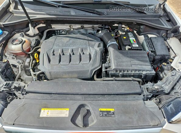 WA1DECF37M1016034 2021 AUDI Q3 White Engine compartment view