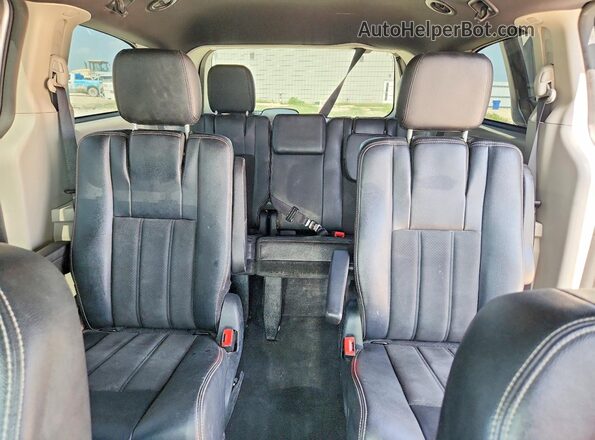 2C4RDGCGXLR160751 2020 DODGE GRAND Silver Rear interior view