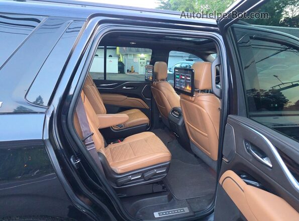 1GYS4FKL7PR104654 2023 CADILLAC ESCALADE Синий Вид салона спереди